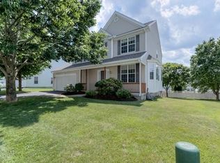 5 Rainbow Dr, Worcester, MA 01605