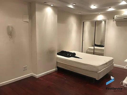 Rented by FirstService Realty (legacy) | media 19