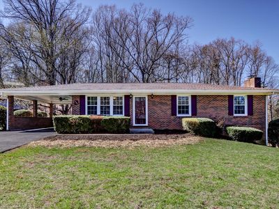 303 Grove St, Hurt, VA, 24563