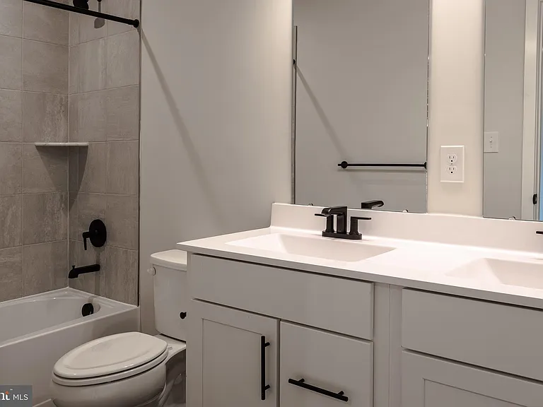 6 Foxwood Dr — Photo 22