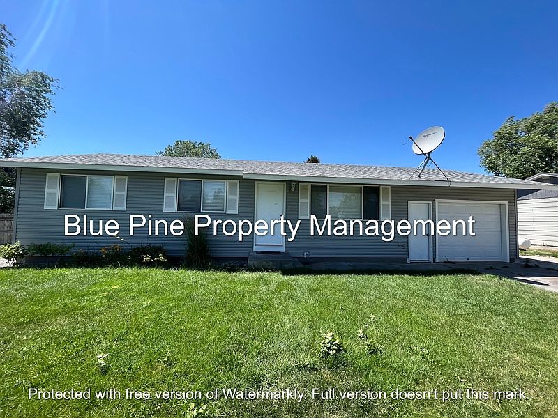 1st image of 205 N Blossom Dr