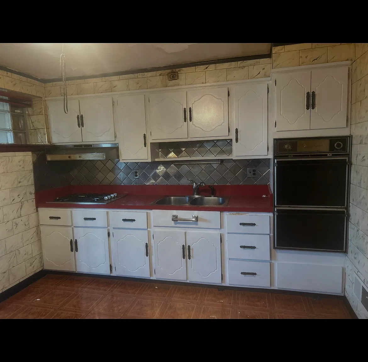 3 bed, 1001 sqft, $2,000 — Photo 3
