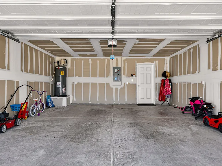 4037 Bermuda Ln — Photo 27