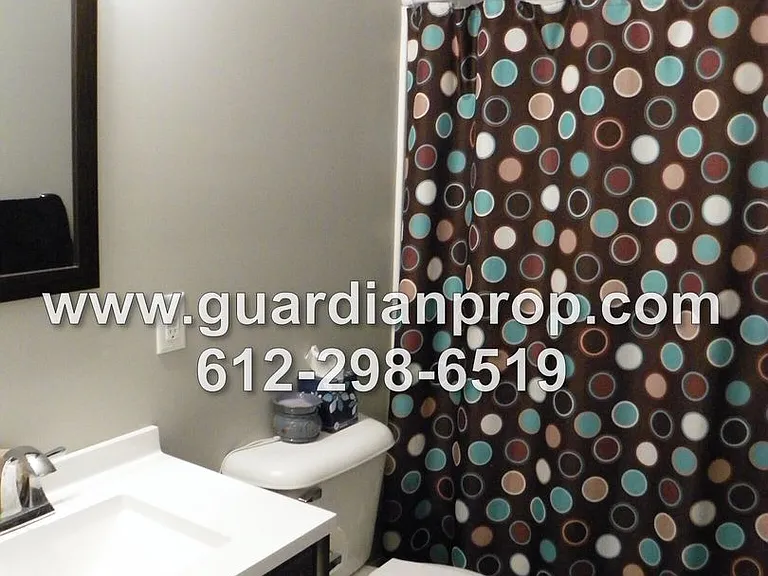 1783 Dayton Avenue — Photo 10