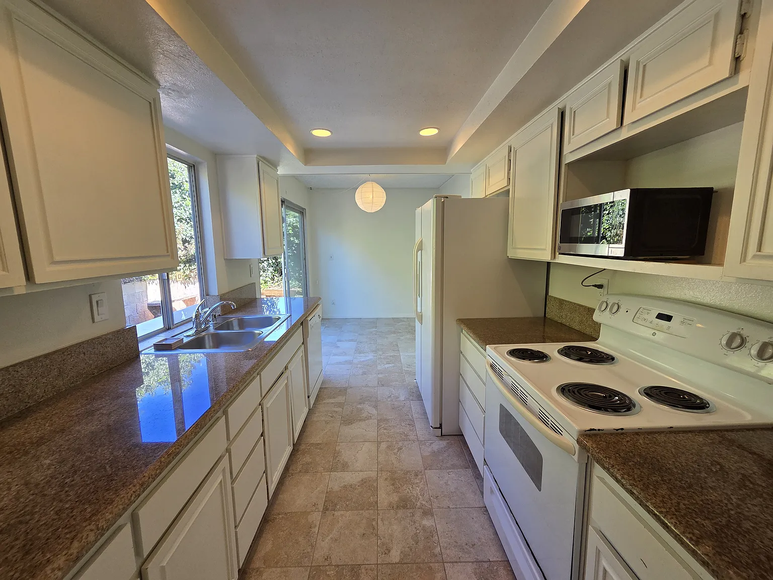 4280 Rous St — Photo 4