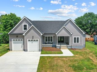 1604 Palmer Dr, Graham, NC 27253