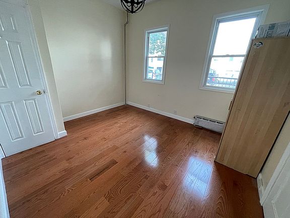 5th image of 23-25 27th St #A