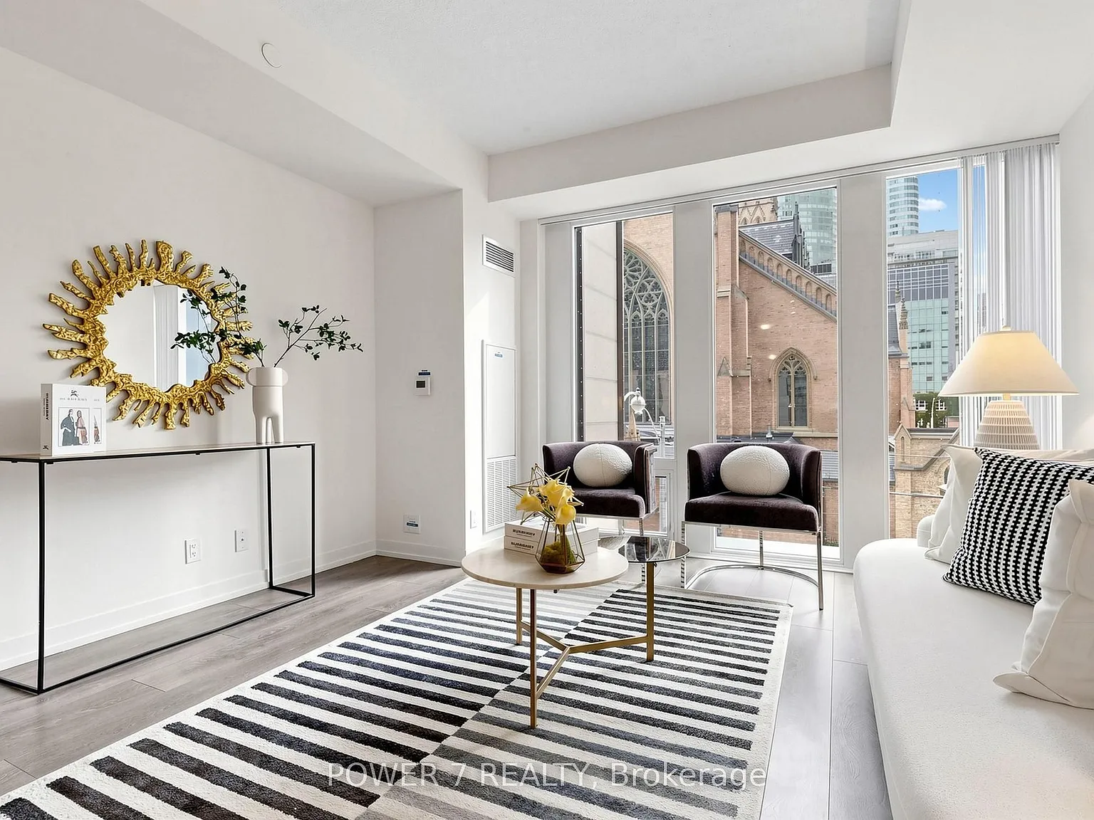 2 bed, $2,400 — Photo 4