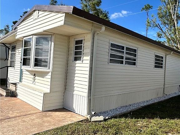 5th image of 228 Caravan Cir