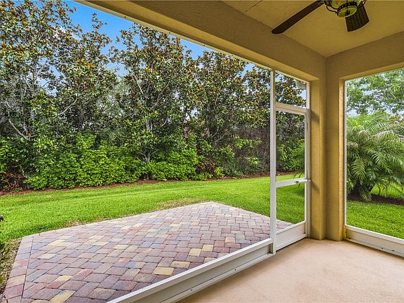 5th image of 6425 Oxford Cir Unit 104D