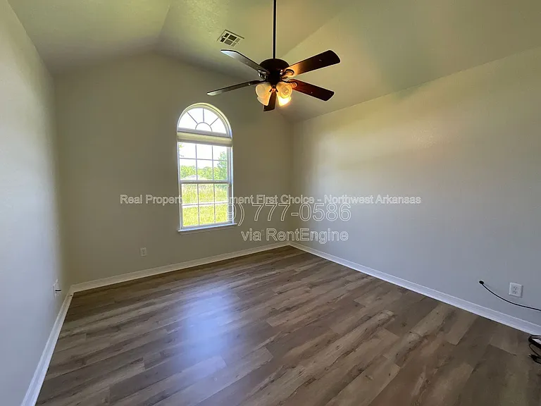 1 Lathrop Ln — Photo 12