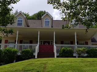 505 Ash Wood Ln, Cleveland, GA 30528