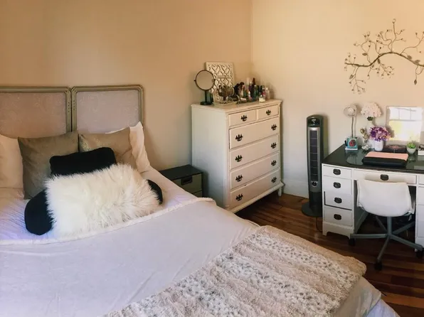 46 Main St APT 1, Amherst, MA 01002