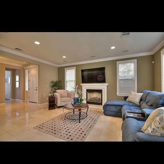 2069 Arlington Way — Photo 9