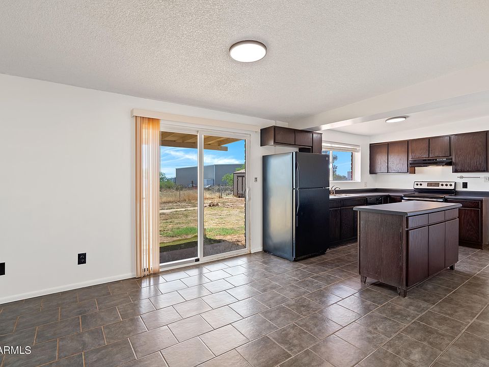 1st image of 4919 S SANTA AURELIA Avenue