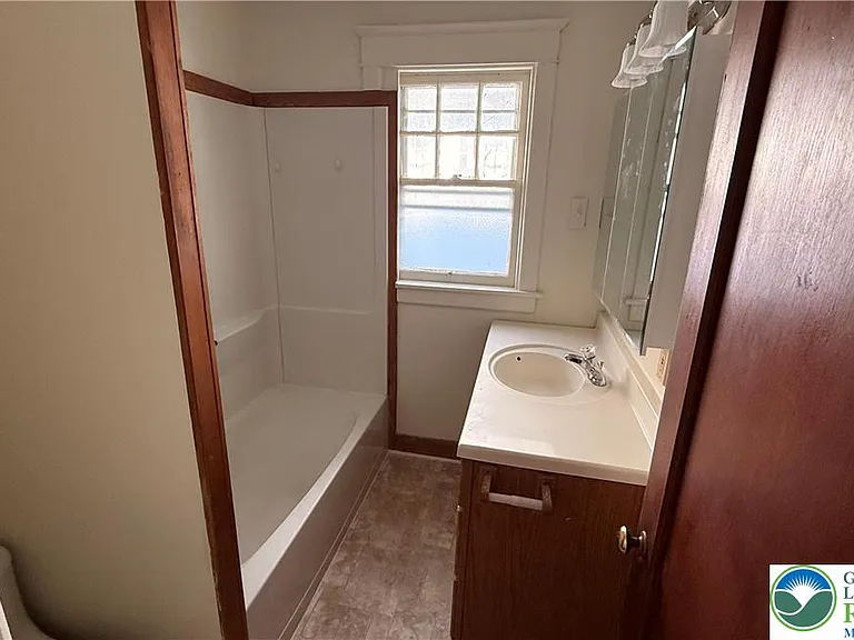2125 Northampton St — Photo 10