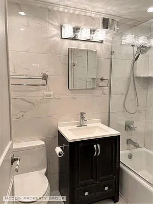 Rented by Medow Property | media 7