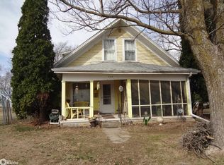 404 Missouri Ave, College Springs, IA 51637