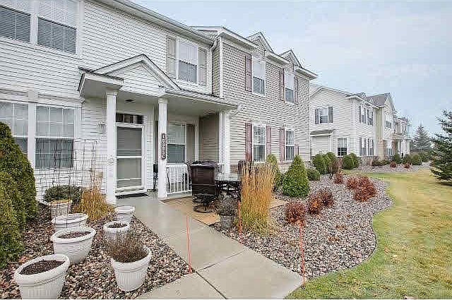 1st image of 10995 Oak Grove Circle