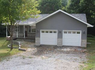 1511 Pine Ridge Ct, Muscatine, IA 52761