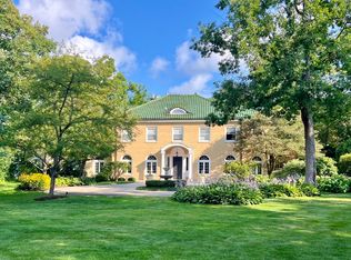 1070 Lincoln Ave S, Highland Park, IL
