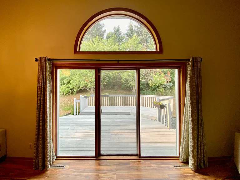 8626 Seasons Ct — Photo 4