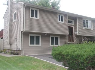 141 Roosevelt Ave, Colonia, NJ 07067