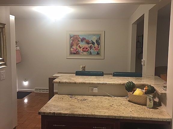 5th image of 35 Oakbrook Dr APT F