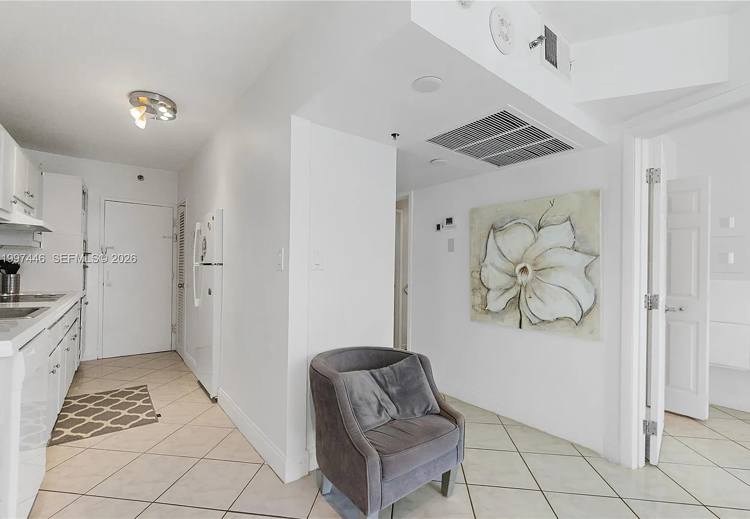 The Decoplage Condo — Photo 4