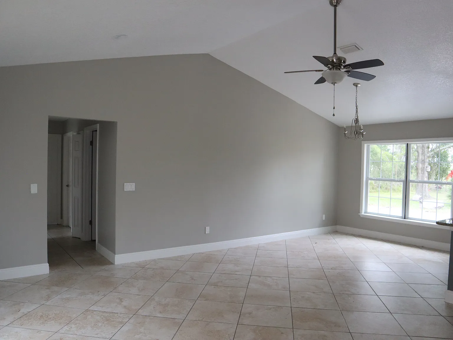 3 bed, 1536 sqft, $2,300 — Photo 3
