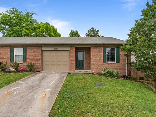 346 Hawthorne Oaks Way Photo 1