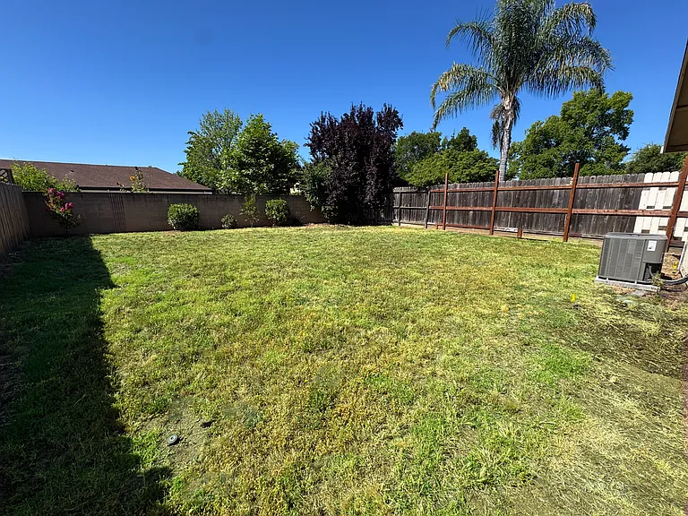 4108 Oak Ct — Photo 24
