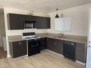 2100 S Mount Charleston Dr E APT 1, Pahrump, NV 89048