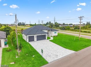 2417 SW 2nd Ter, Cape Coral, FL 33991