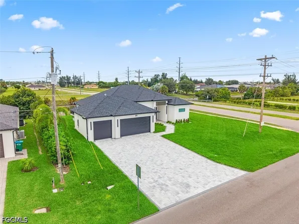 2417 SW 2nd Ter, Cape Coral, FL 33991