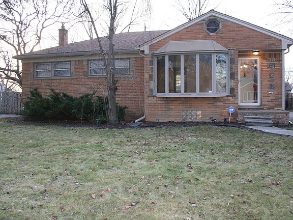 2nd image of 8301 Virgil St