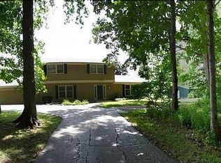 1520 Glacier Ridge Rd, Fort Wayne, IN 46845