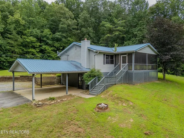 161 Adcock Hollow Rd, Harriman, TN 37748