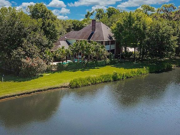 4th image of 32506 Woodseave Ct
