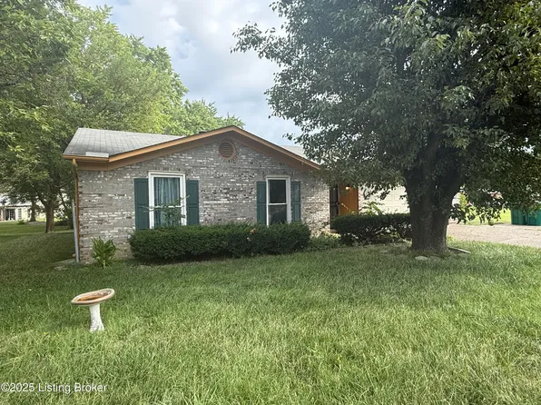 4805 E Indian Trl, Louisville, KY 40218