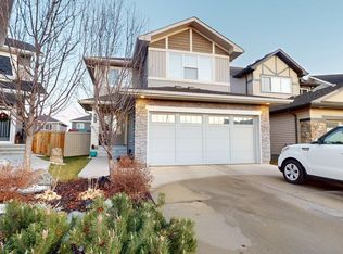 8031 Evans Cres NW, Edmonton, AB T6M0T7