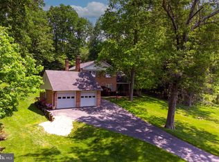 6111 Cabbage Spring Rd, Mount Airy, MD 21771