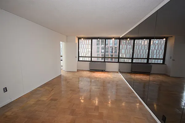 Rented by Yoram Adin, LREB | media 39