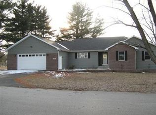 308 S Wallace St, Morocco, IN 47963