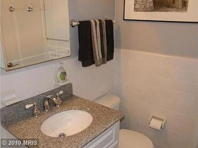 4th image of 10501 Montrose Ave #10501
