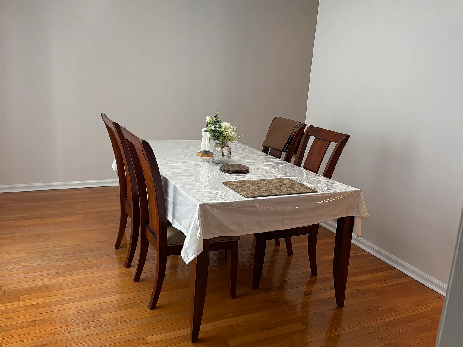 110 Jo Anne Cir — Photo 4