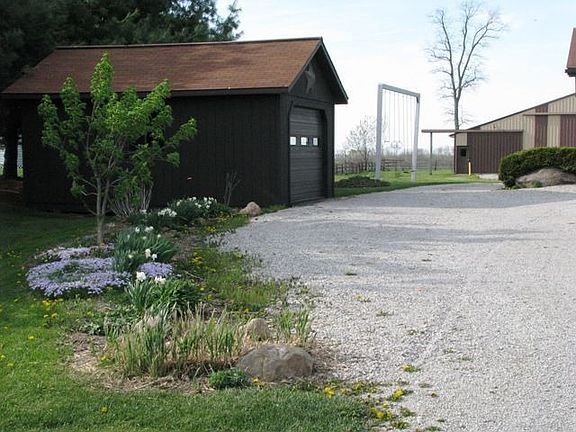 1 Car Detached Garage