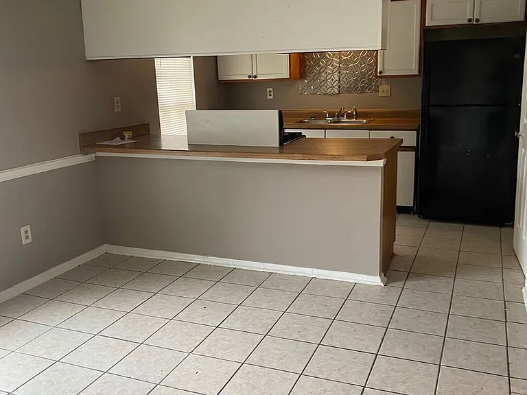 6420 Cornwall Rd — Photo 10