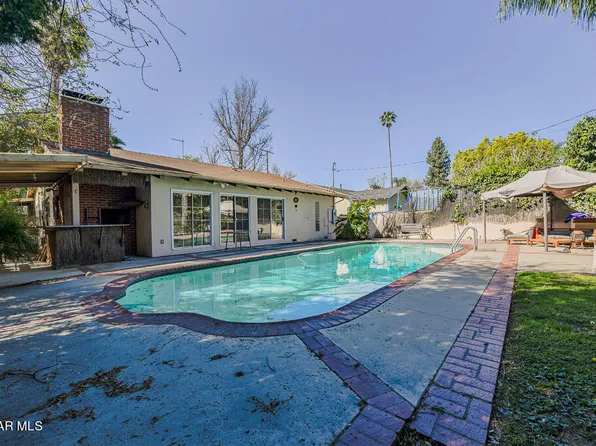 14301 Killion St, Sherman Oaks, CA 91401