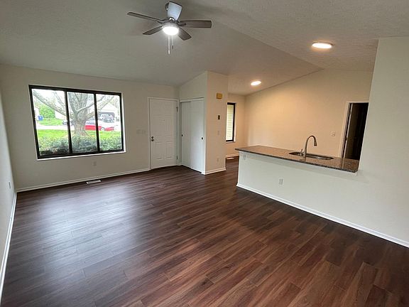3rd image of 5718 Wena Way